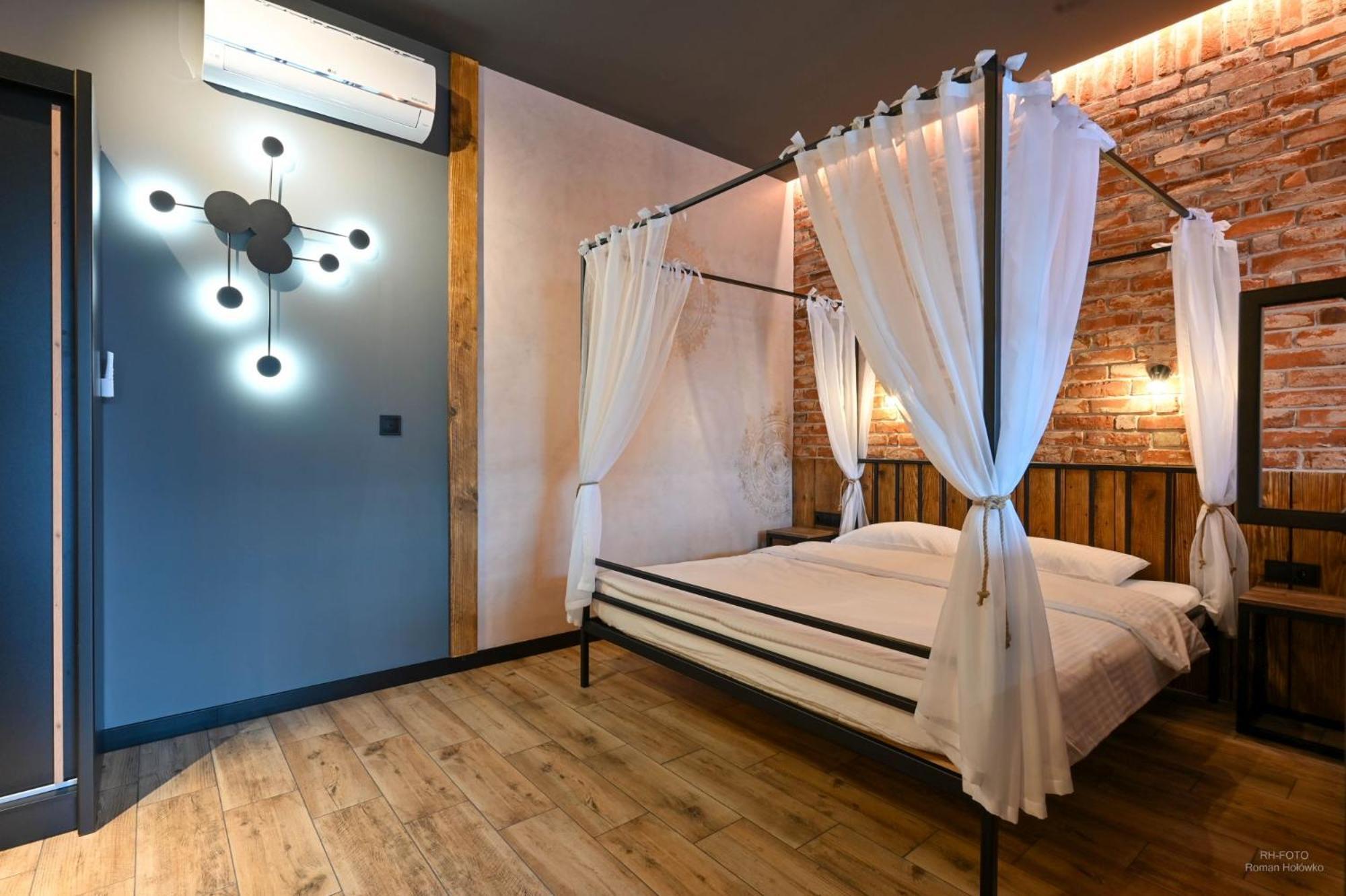 Aparthotel Mamma Mia - Освенцім Екстер'єр фото
