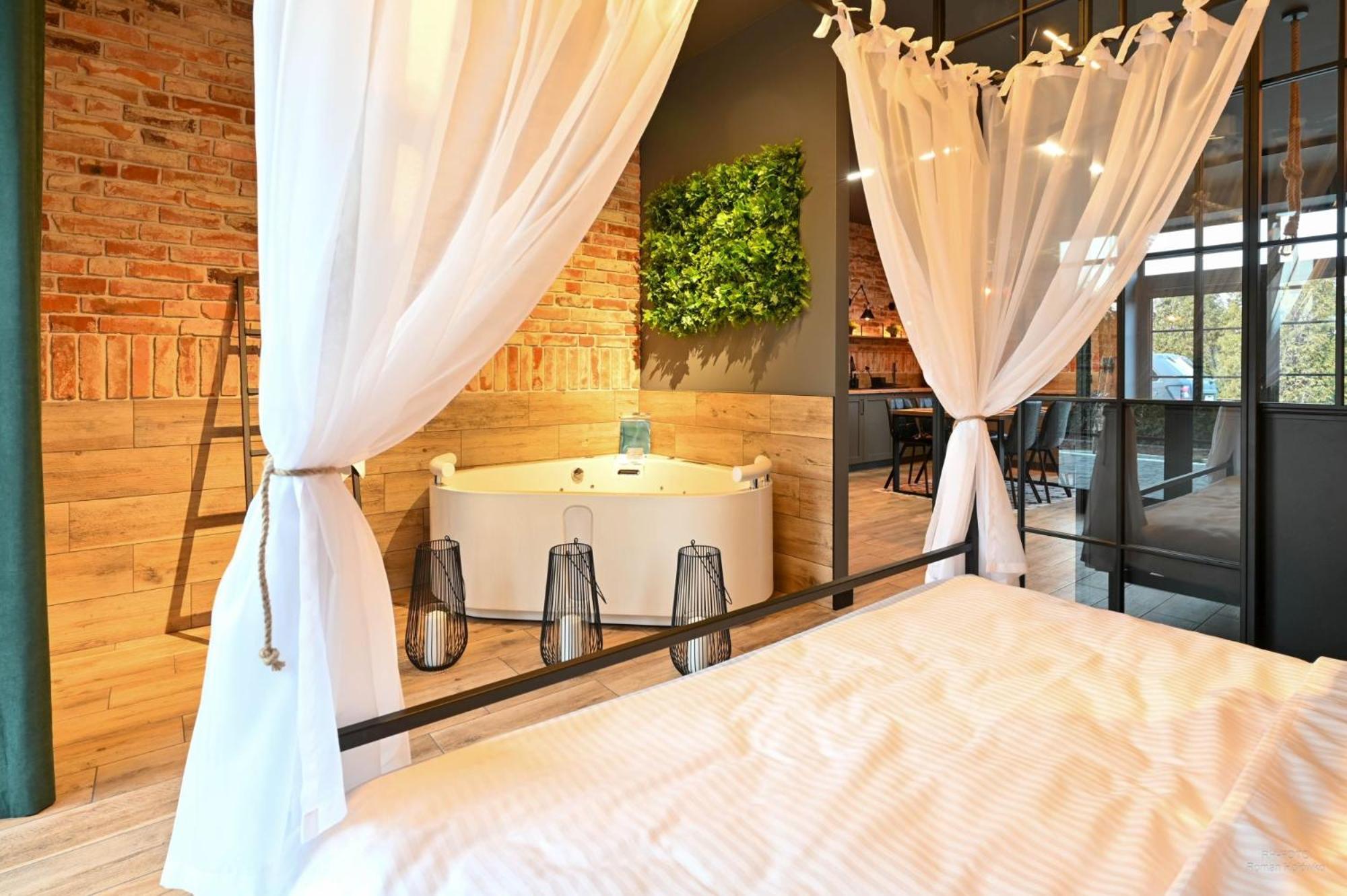 Aparthotel Mamma Mia - Освенцім Екстер'єр фото